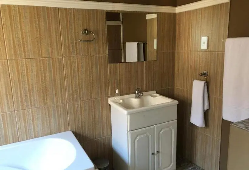 اتاق لوکس, Me Casa Guest House