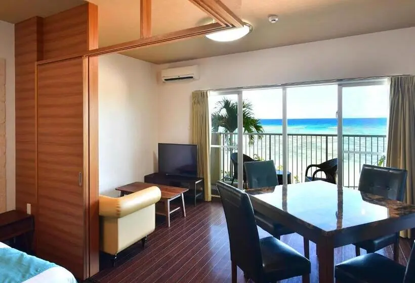 デラックスの4人部屋, Churaumi On The Beach Motobu