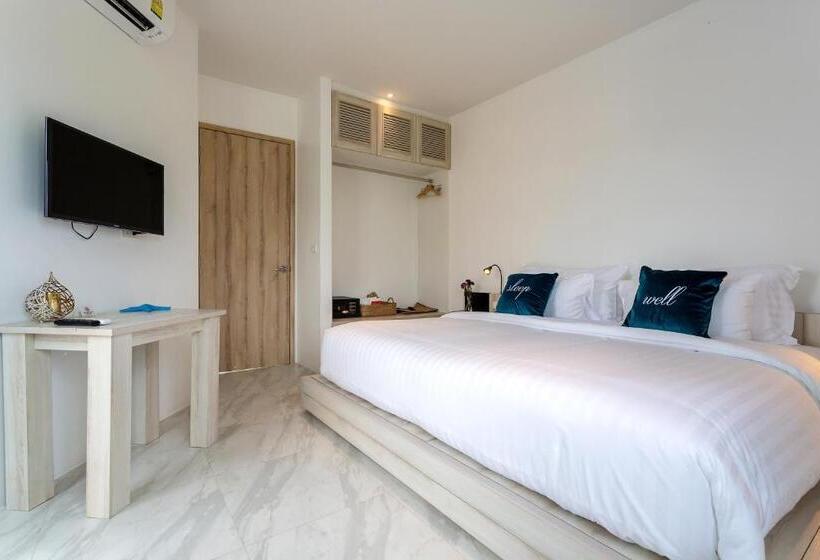 اتاق استاندارد با تراس, Costa Village Bangsaray