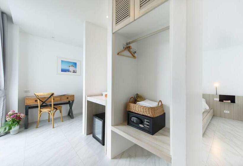 اتاق لوکس, Costa Village Bangsaray