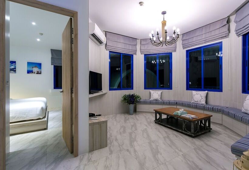 اتاق استاندارد با تراس, Costa Village Bangsaray