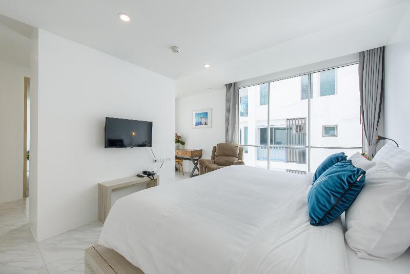 اتاق لوکس, Costa Village Bangsaray