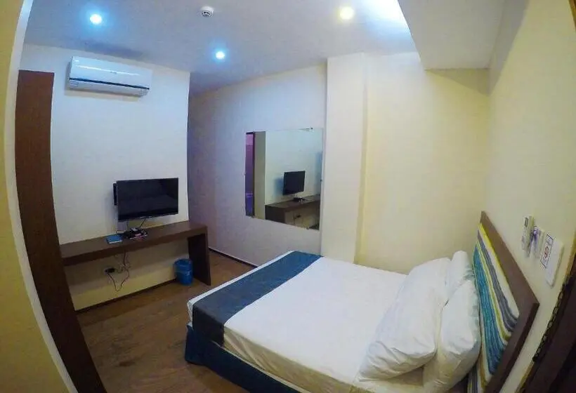 استودیوی لوکس, Golden Gate Suites