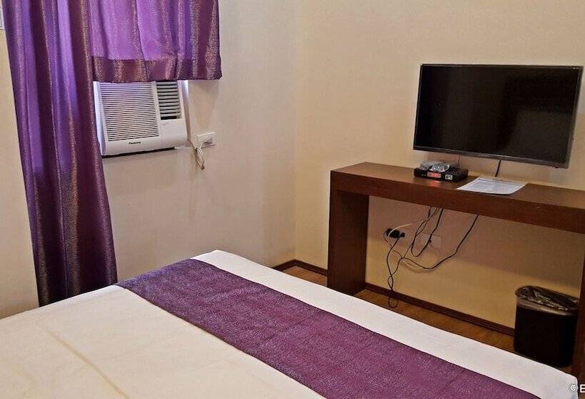 اتاق استاندارد با تخت دوبل, Golden Gate Suites