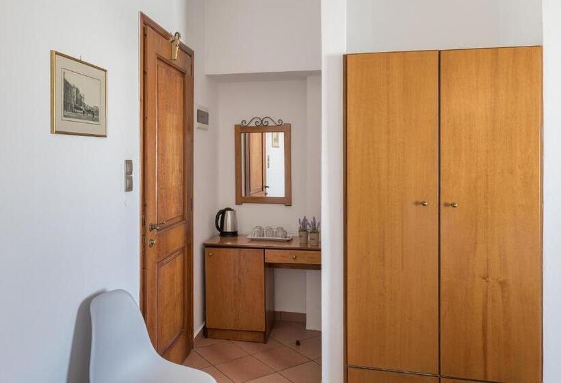 اتاق استاندارد با تخت بزرگ, Iliada Rooms