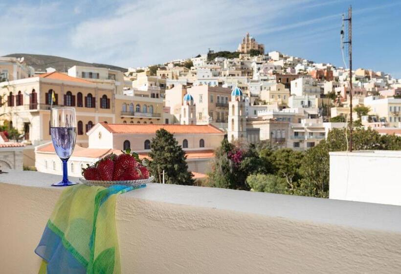 اتاق استاندارد چهار تخته, Iliada Rooms