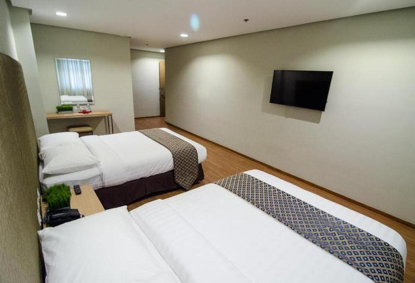 اتاق استاندارد چهار تخته, Madison Hotel Phl