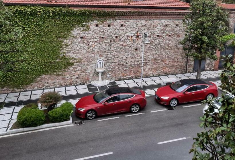 اتاق استاندارد, Art Hotel Pietrasanta
