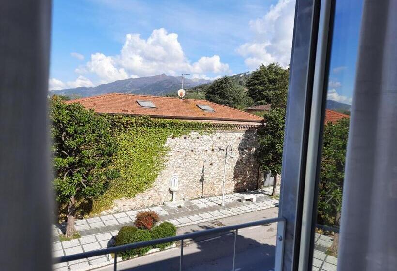 اتاق استاندارد سه نفره, Art Hotel Pietrasanta