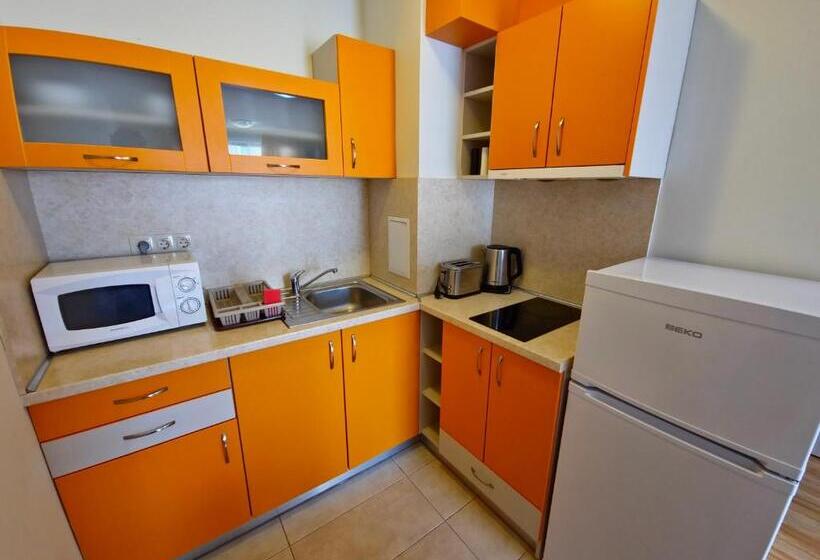 プールの見える1ベッドルームアパートメント, Diamond Beach Sarafovo By Kp