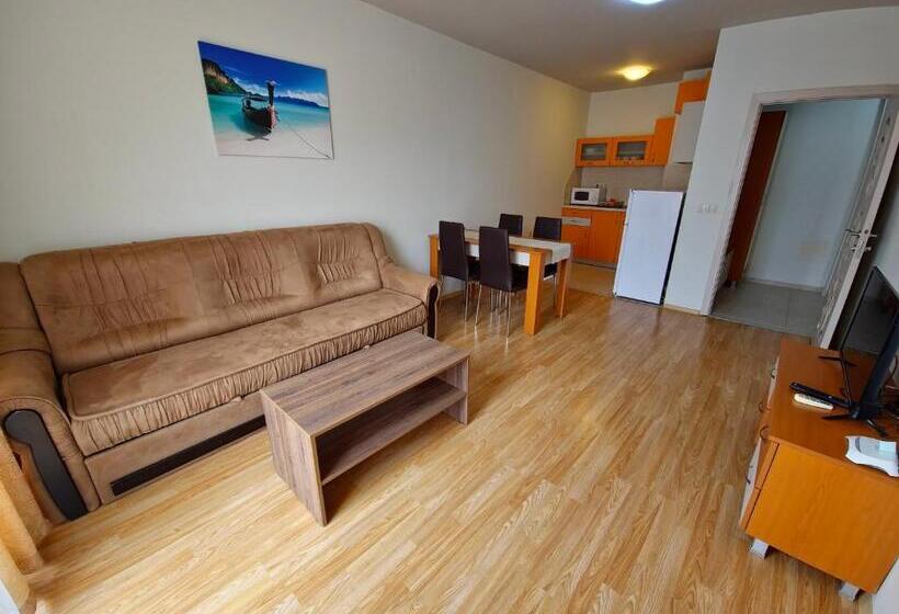 プールの見える1ベッドルームアパートメント, Diamond Beach Sarafovo By Kp