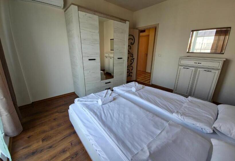 オーシャンビューのテラス付1ベッドルームアパート, Diamond Beach Sarafovo By Kp