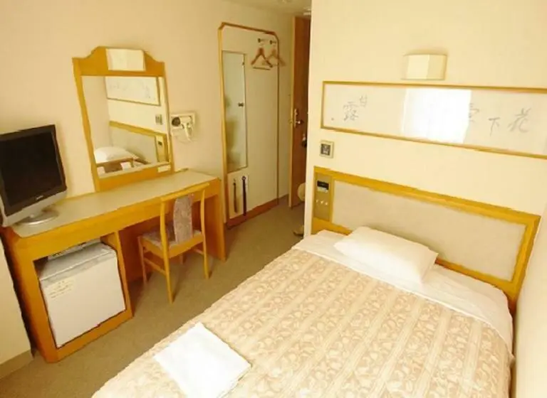 اتاق استاندارد یک نفره, Crown Hills Niigata