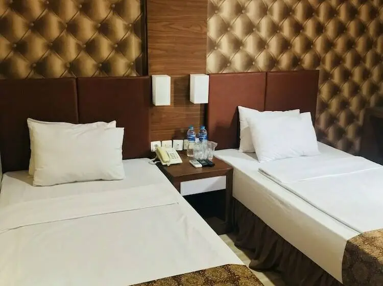 Superior-huone, Palapa