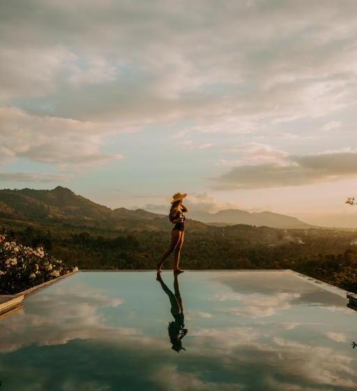 فيلا 3 غرف نوم مزودة بحمام سباحة, Sumberkima Hill Retreat