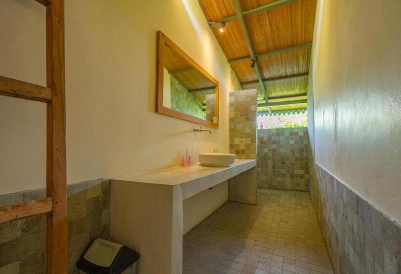 غرفة قياسية مطلّة علي البحر, Sumberkima Hill Retreat