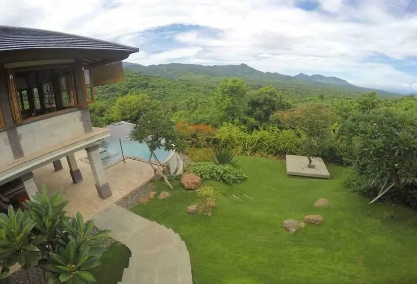 プール付3ベッドルーム ビラ, Sumberkima Hill Retreat