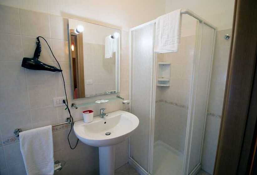 Четырехместный Номер Стандарт, B&b Orchidea