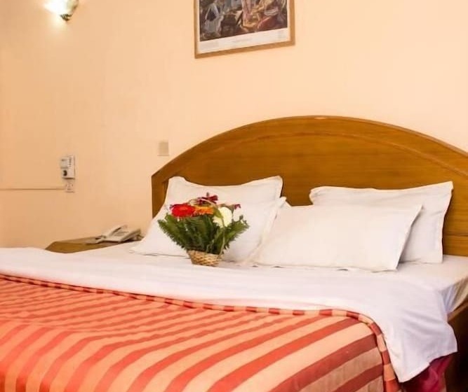 اتاق لوکس, Kamal