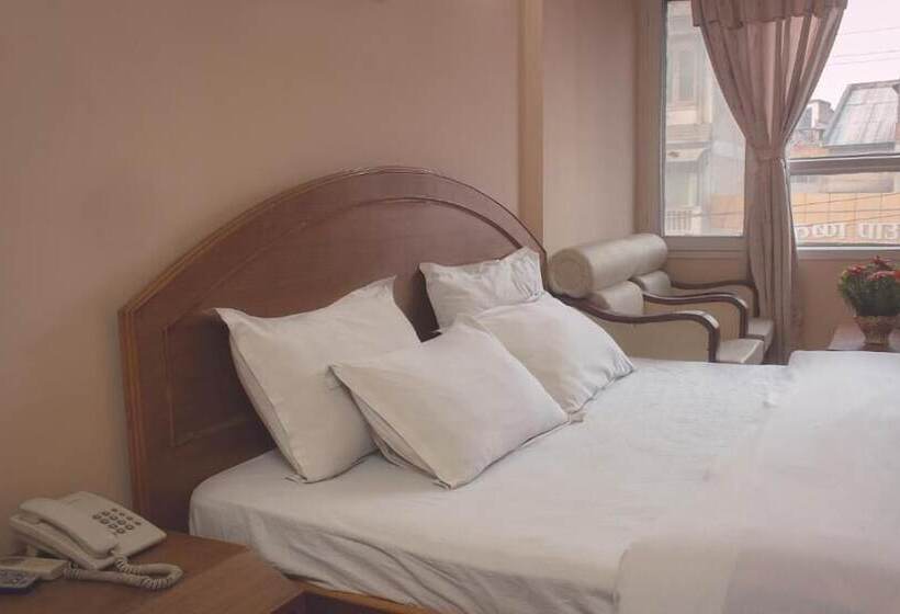 اتاق لوکس, Kamal