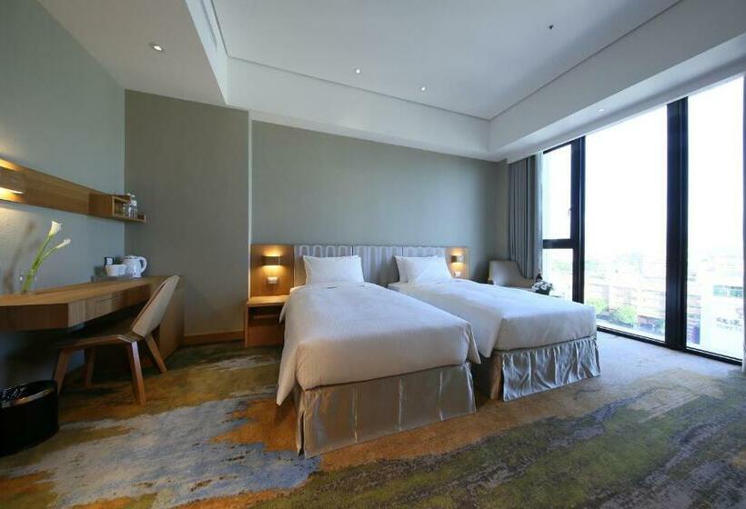 اتاق استاندارد, South Urban