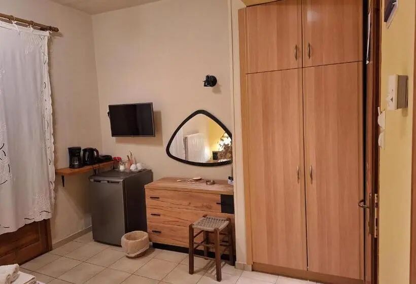 Standard-huone Puutarhanäkymä, Skourgias Rooms