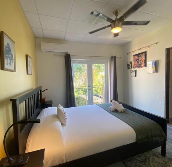 اتاق لوکس با چشمانداز باغ, Rincon Plaza