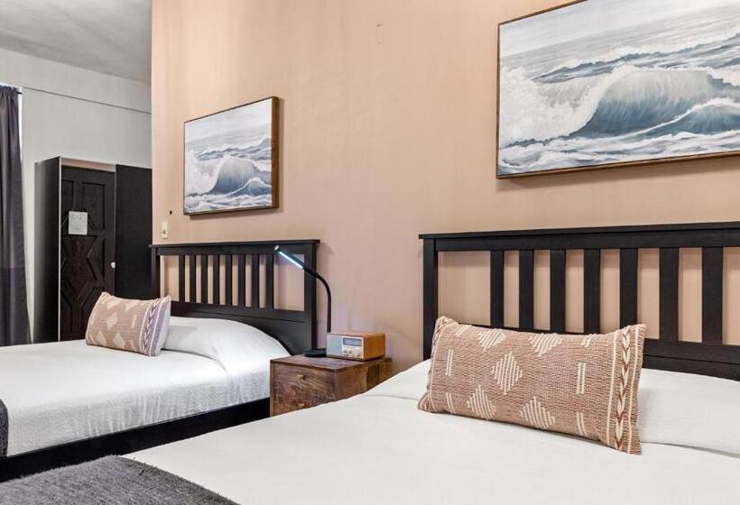 سوییت خانوادگی, Rincon Plaza