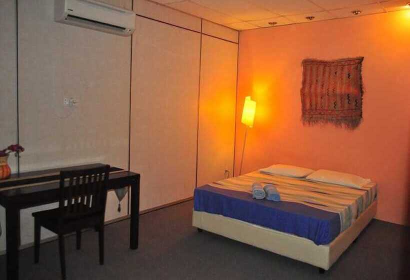 Quarto Estandar, Borneo Seahare Guesthouse   Hostel