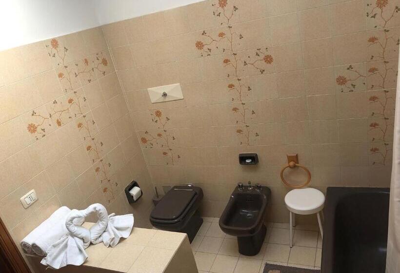 スタンダードトリプルルーム, B&b Da Luca