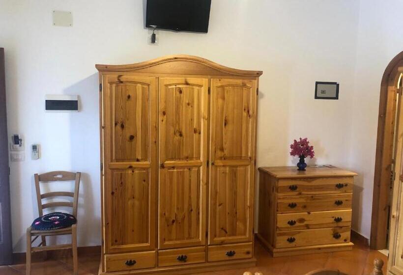 スタンダードトリプルルーム, B&b Da Luca