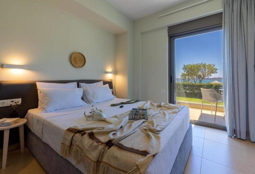 Студия Стандарт Вид на Море, Blue Horizon