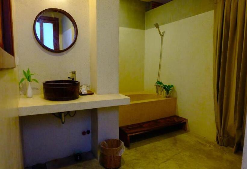 スタンダードシングルルーム, Saravoan Royal Palace