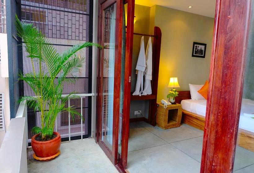 スタンダードシングルルーム, Saravoan Royal Palace