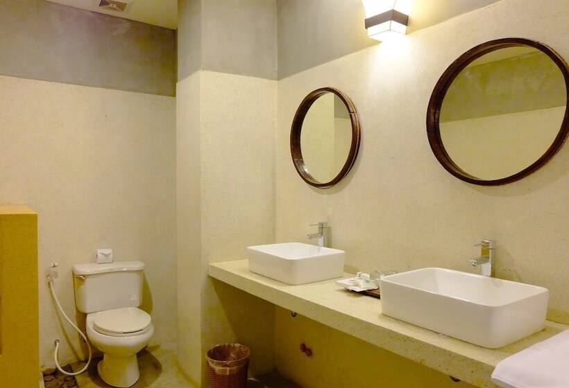 ファミリールーム, Saravoan Royal Palace