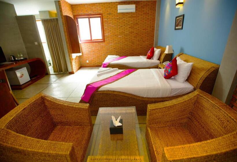 デラックスルーム, Saravoan Royal Palace