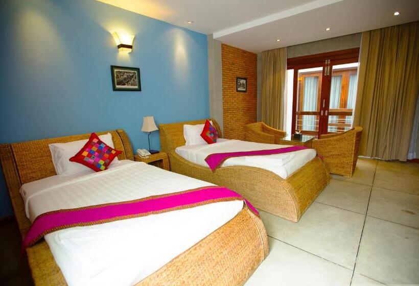 デラックスルーム, Saravoan Royal Palace