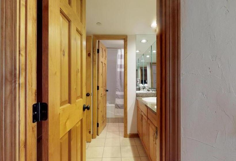 침실 2개 아파트, The Landmark