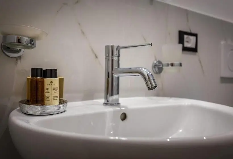 اتاق استاندارد, Hom Edo B&b