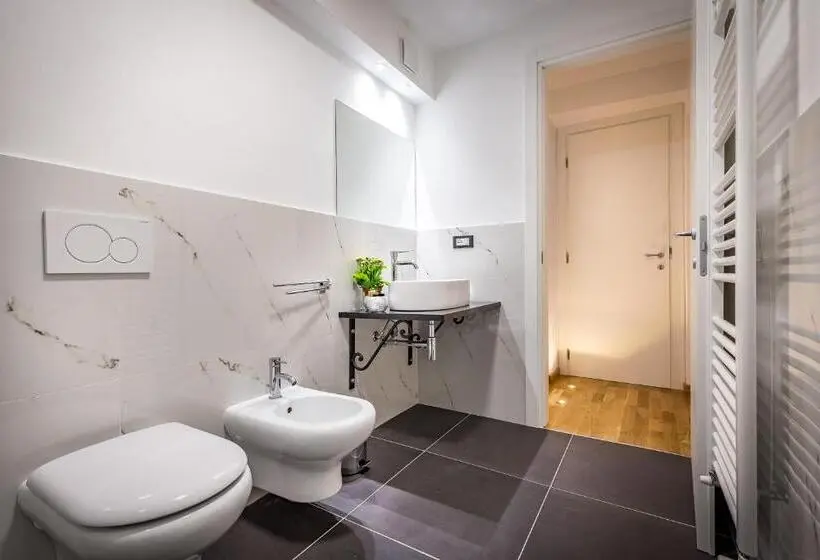 اتاق لوکس چهار تخته, Hom Edo B&b