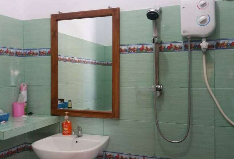 침실 1개 주택, Larantuka Beach Apartments