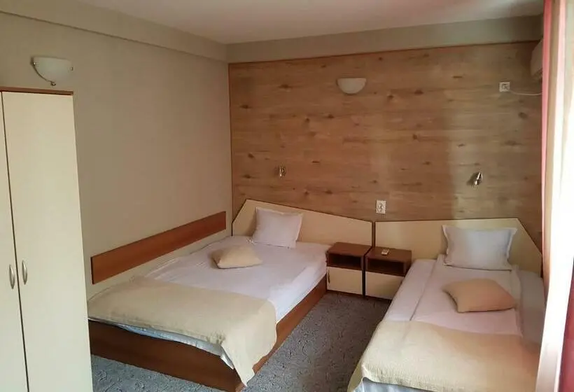 اتاق استاندارد, Family Hotel Kedara