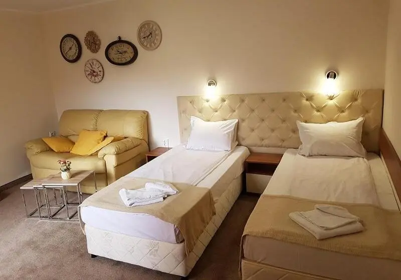سوییت جونیور, Family Hotel Kedara