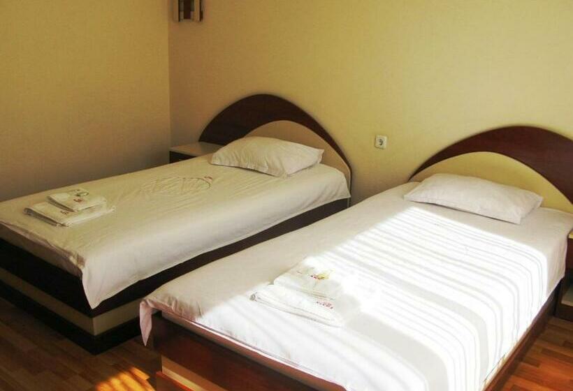 غرفة قياسية, Nakra