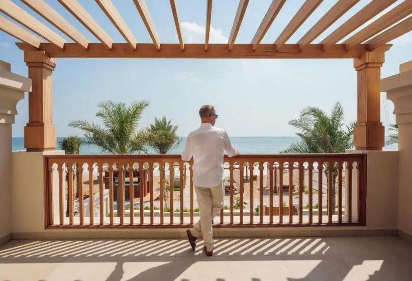 Huoneisto 4 Makuuhuonetta, Naama Beach Villas & Spa