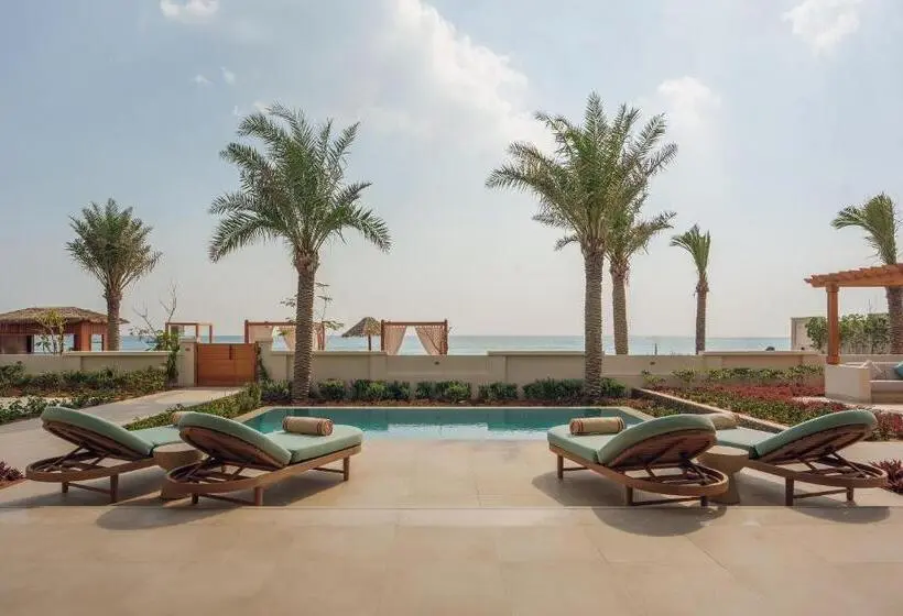 Huoneisto 4 Makuuhuonetta, Naama Beach Villas & Spa