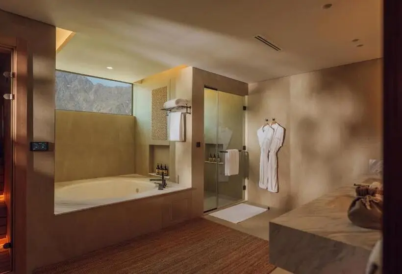 Huoneisto 4 Makuuhuonetta, Naama Beach Villas & Spa