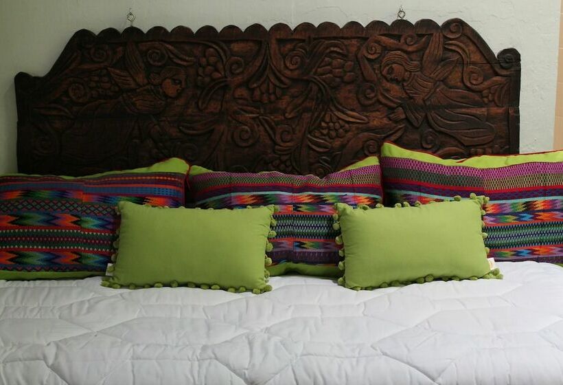 اتاق استاندارد سه نفره, Casa Naranjo