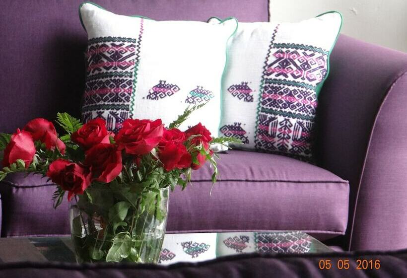 اتاق استاندارد سه نفره, Casa Naranjo