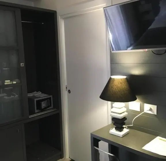 バルコニー付きスタンダードルーム, Residenza Roma